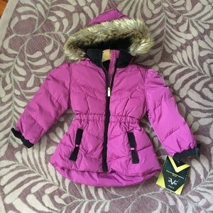 Girls boutique winter jacket 5T, NWT